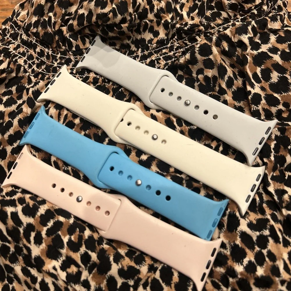 Unbranded Apple Watch Bands Set 4 Sport Silicone Multi 38/40mm Modern Tech Trend